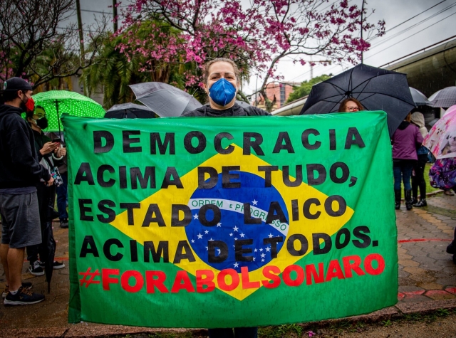 Foto: Maí Yandara på fotospublicas: demonstrasjon i Porto Alegre 07. september 2021