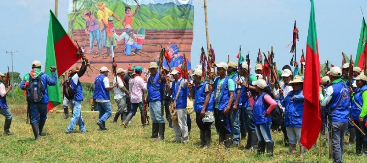 Foto: Nasa-folket demonstrerer etter drapet på Javier Oteca. (Coordinadora Andina de Organizaciones Indígenas)